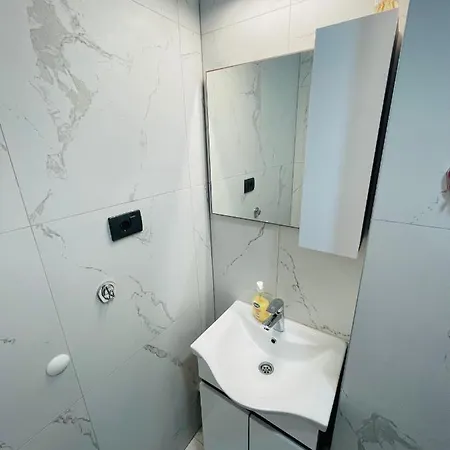 아파트 Luxury Centar 2 아란젤로바츠