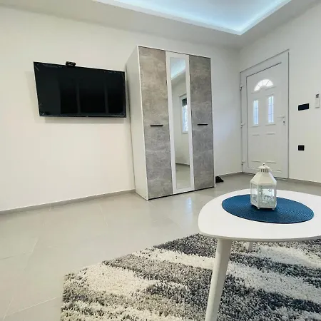 아파트 Luxury Centar 2 *